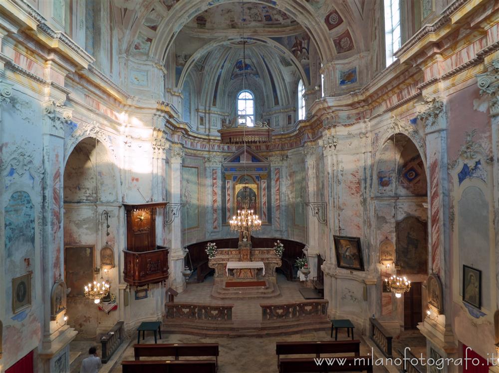 Mottalciata (Biella, Italy) - Interior of the Church of San Vincenzo